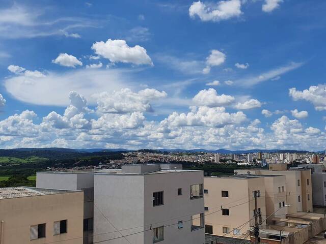 #677 - Apartamento para Venda em Pouso Alegre - MG