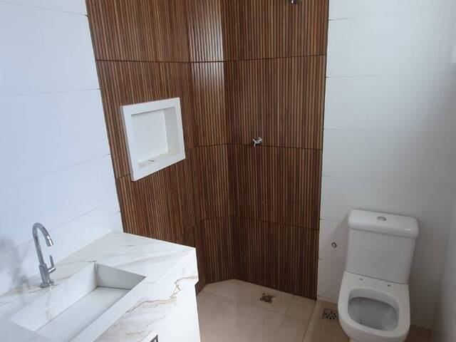 #677 - Apartamento para Venda em Pouso Alegre - MG