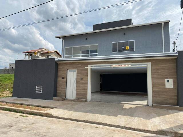 #689 - Casa para Venda em Pouso Alegre - MG