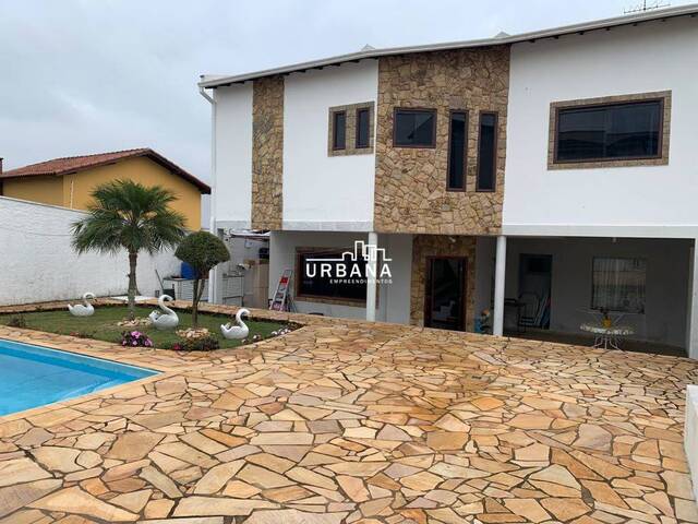 #935 - Casa para Venda em Pouso Alegre - MG