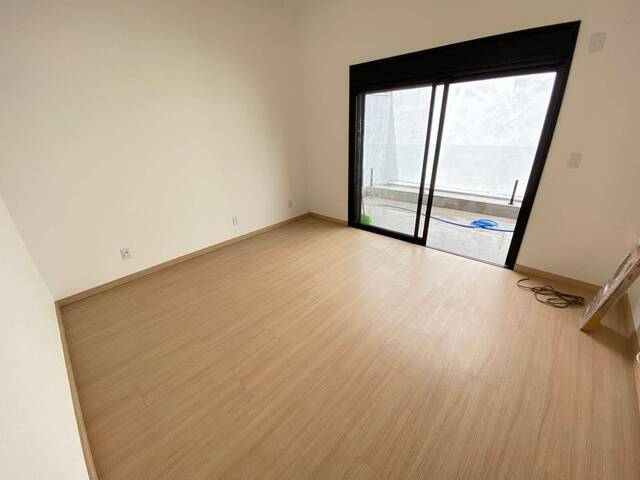 #1121 - Casa para Venda em Pouso Alegre - MG