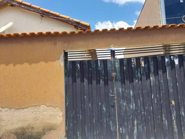 #1469 - Casa para Venda em Pouso Alegre - MG
