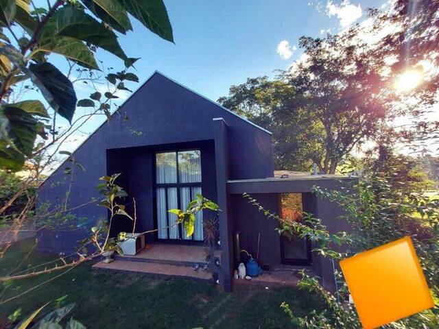 #1325 - Casa para Venda em Pouso Alegre - MG