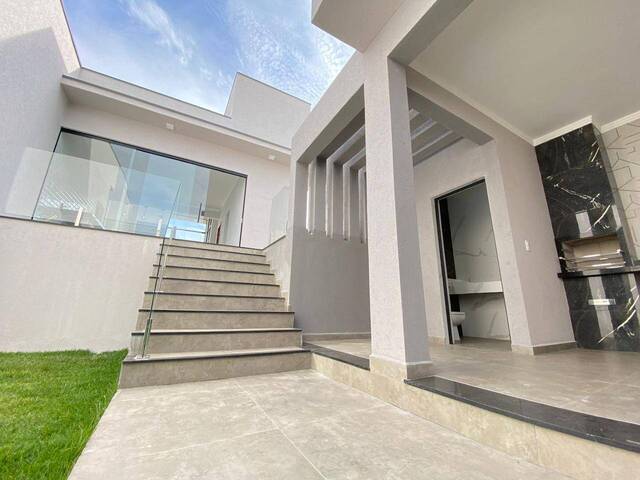 #1579 - Casa para Venda em Pouso Alegre - MG