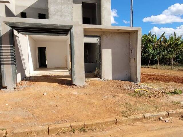 #1600 - Casa para Venda em Pouso Alegre - MG
