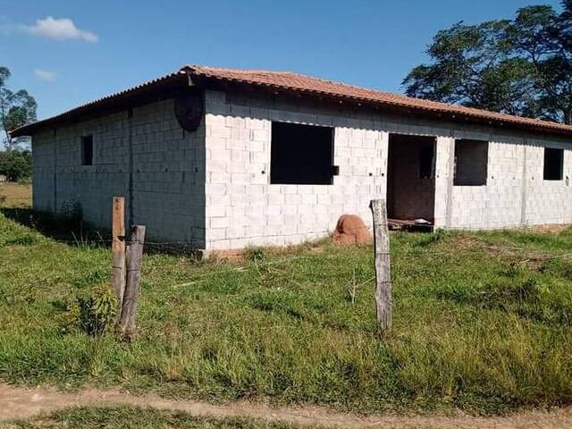 #1654 - Casa para Venda em Pouso Alegre - MG