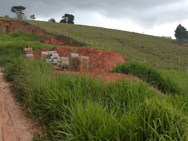 #1660 - Terreno para Venda em Pouso Alegre - MG