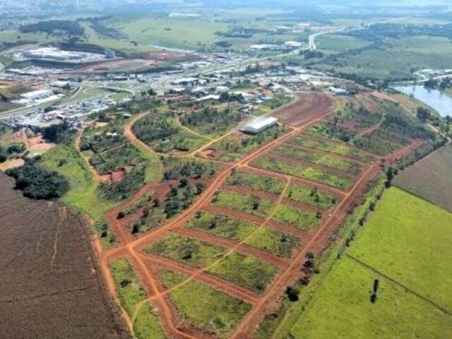 #1668 - Terreno para Venda em Pouso Alegre - MG