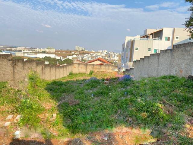 #1768 - Terreno para Venda em Pouso Alegre - MG