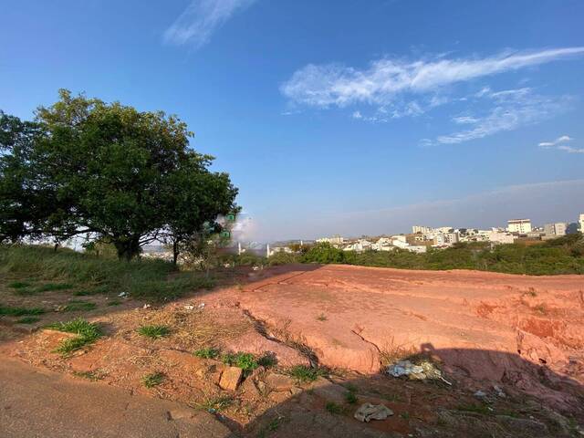 #1773 - Terreno para Venda em Pouso Alegre - MG
