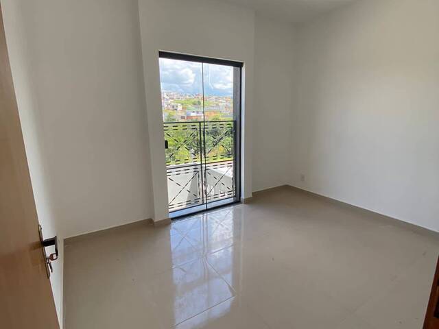 #1775 - Apartamento para Venda em Pouso Alegre - MG