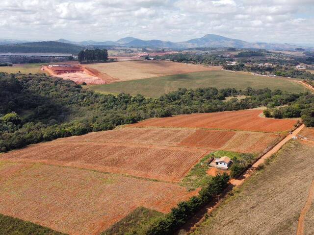 #1781 - Terreno para Venda em Pouso Alegre - MG