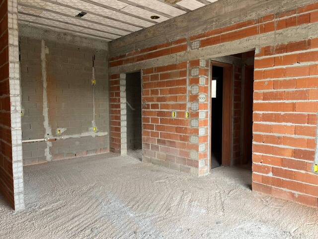 Apartamento para Venda em Pouso Alegre - 4