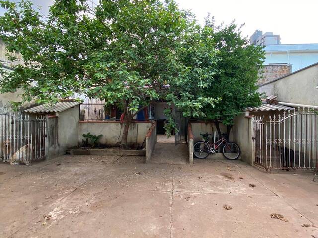 #1822 - Casa para Venda em Pouso Alegre - MG