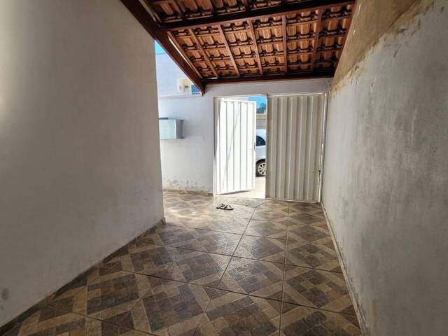 #1842 - Casa para Venda em Pouso Alegre - MG