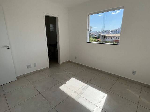 #1896 - Apartamento para Venda em Pouso Alegre - MG