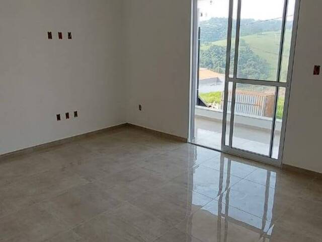 Casa para Venda em Pouso Alegre - 3