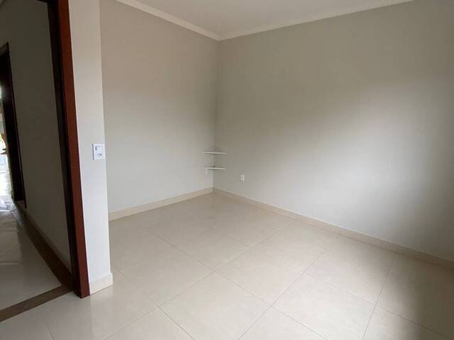 #1974 - Apartamento para Venda em Pouso Alegre - MG