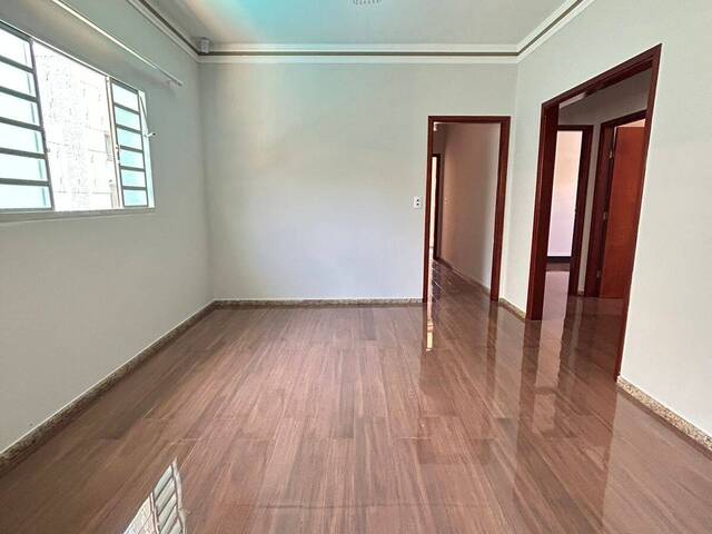 Casa para Venda em Pouso Alegre - 4