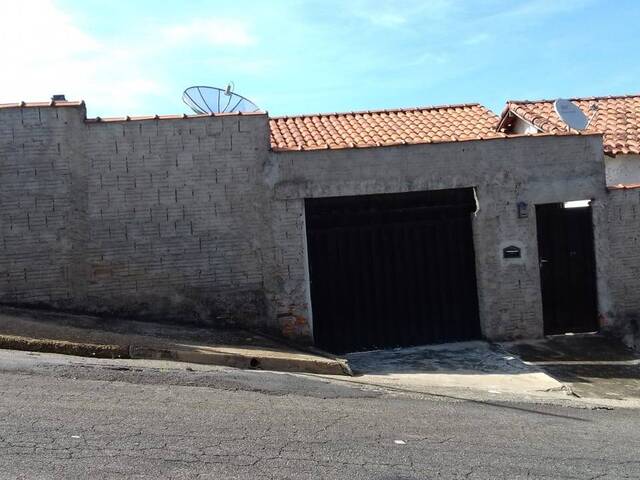 #2009 - Casa para Venda em Pouso Alegre - MG