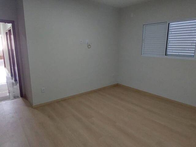 #2107 - Casa para Venda em Pouso Alegre - MG