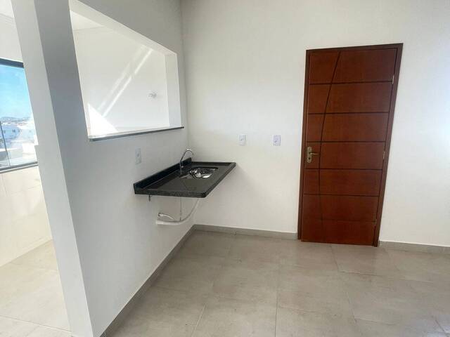 #1595 - Apartamento para Venda em Pouso Alegre - MG