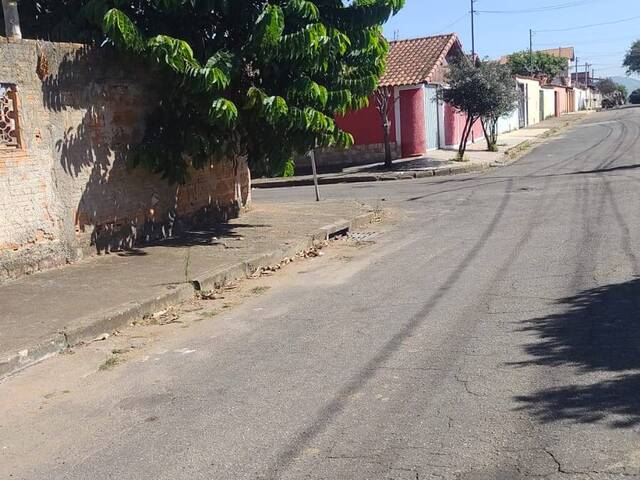 #2133 - Casa para Venda em Pouso Alegre - MG