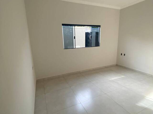 #2135 - Casa para Venda em Pouso Alegre - MG