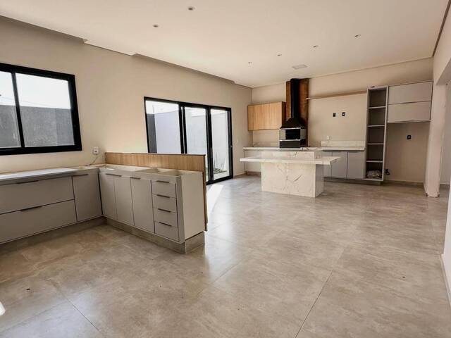 #2258 - Casa para Venda em Pouso Alegre - MG