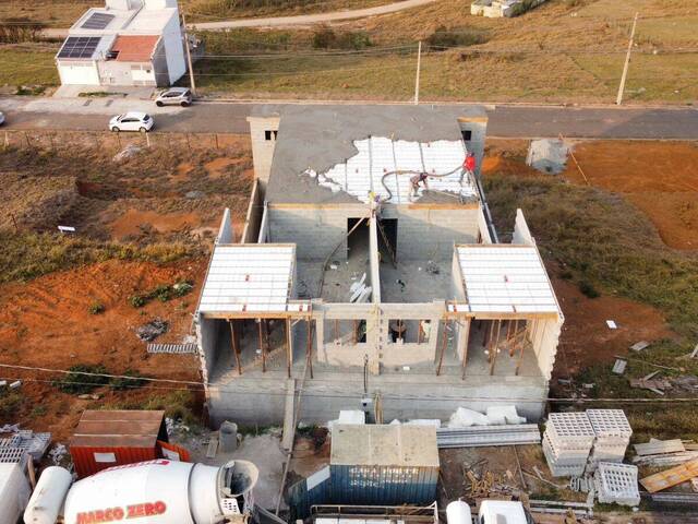 #2332 - Casa para Venda em Pouso Alegre - MG