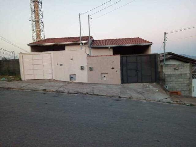 #2334 - Casa para Venda em Pouso Alegre - MG