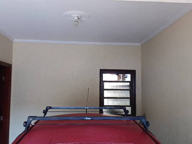 Acesso da garagem para corredor externo