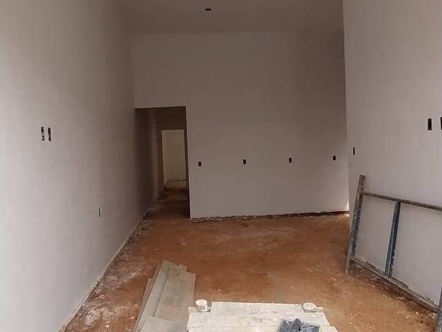 Casa para Venda em Pouso Alegre - 4