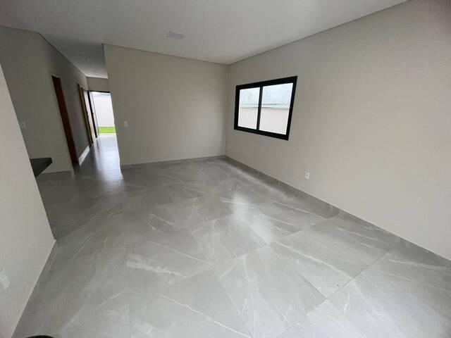 #1954 - Casa para Venda em Pouso Alegre - MG