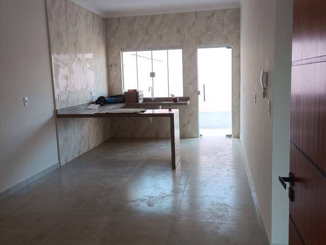 Casa para Venda em Congonhal - 5