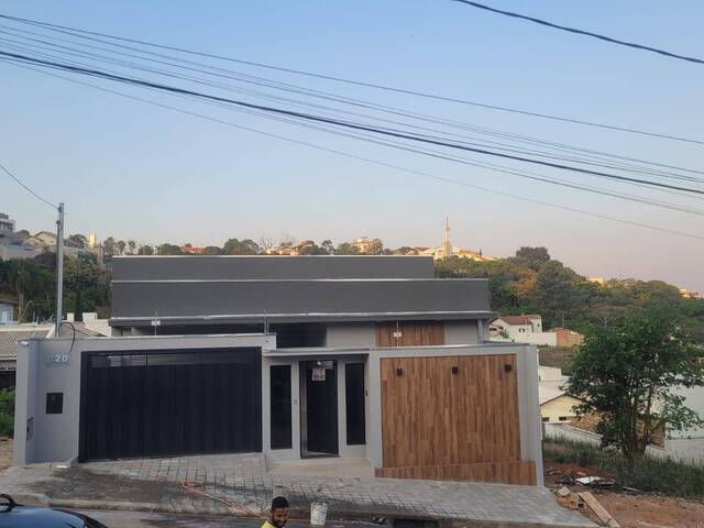 #2480 - Casa para Venda em Pouso Alegre - MG