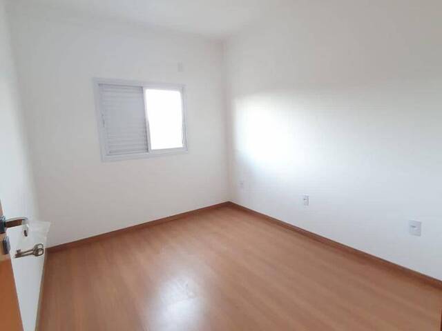 Apartamento para Venda em Pouso Alegre - 3