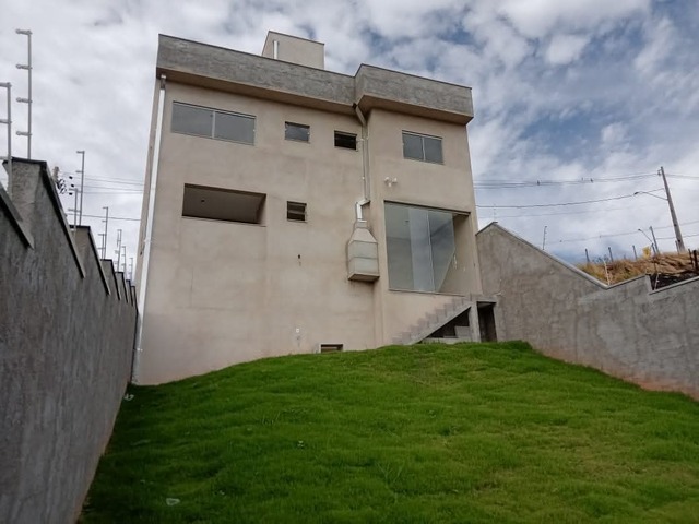 Casa para Venda em Pouso Alegre - 5