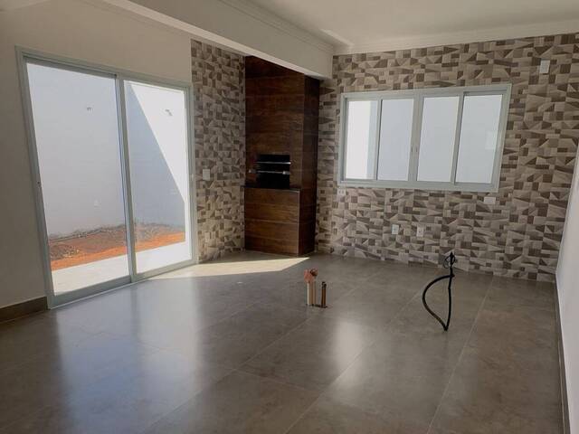#2887 - Casa para Venda em Pouso Alegre - MG