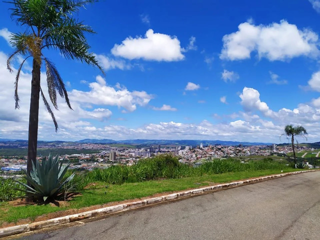 #2951 - Área para Venda em Pouso Alegre - MG - 1