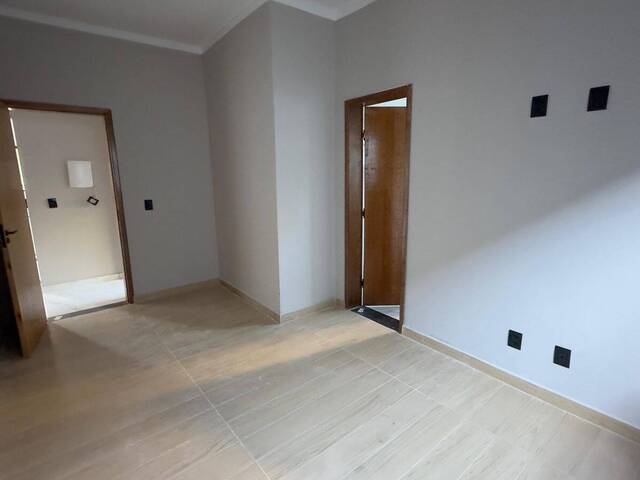 #3057 - Casa para Venda em Pouso Alegre - MG - 2