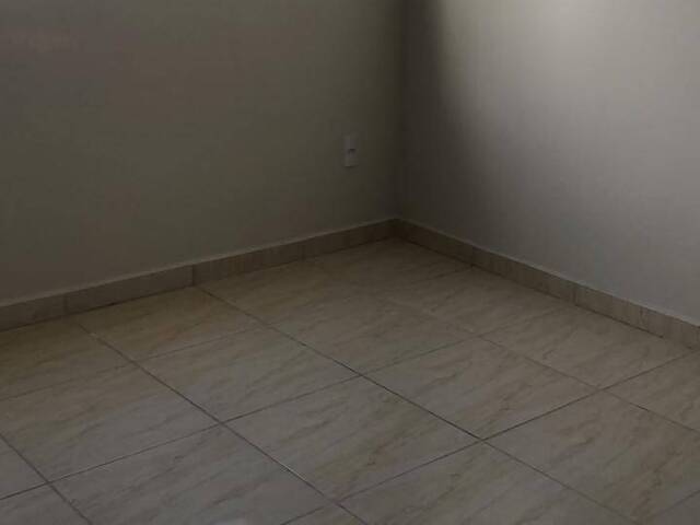 #3071 - Apartamento para Venda em Pouso Alegre - MG - 3