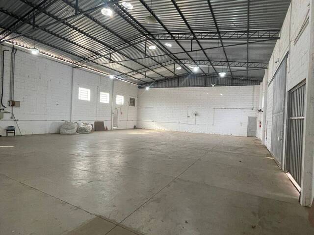 #3203 - Galpão para Venda em Pouso Alegre - MG - 2