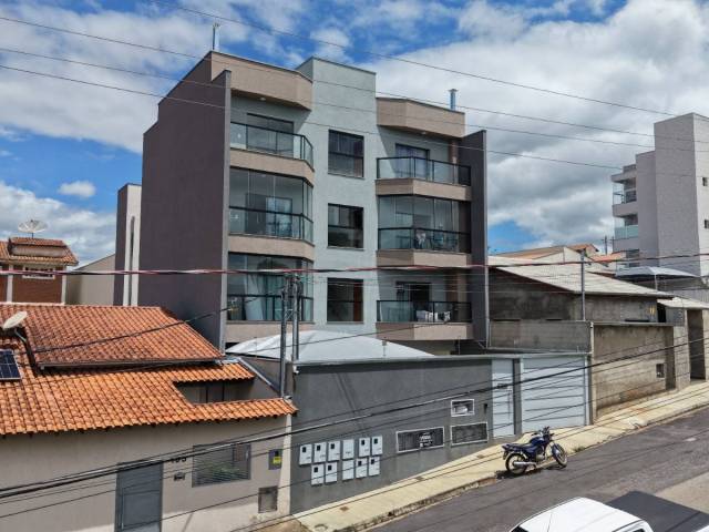 Venda em JARDIM CANADÁ - Pouso Alegre