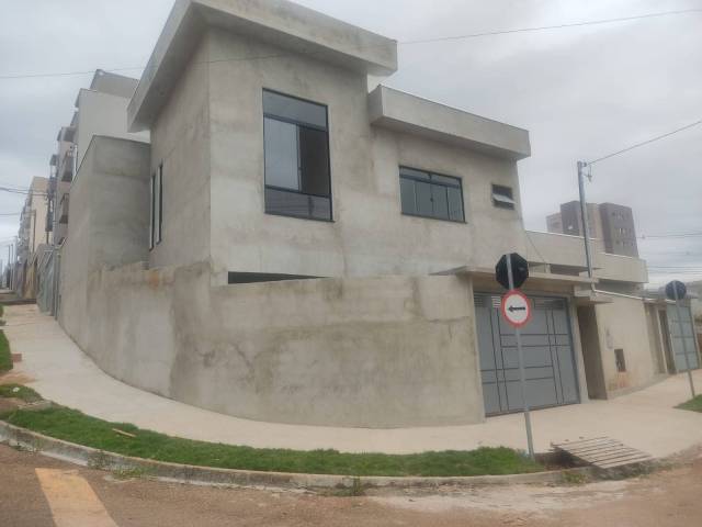 #2908 - Casa para Venda em Pouso Alegre - MG