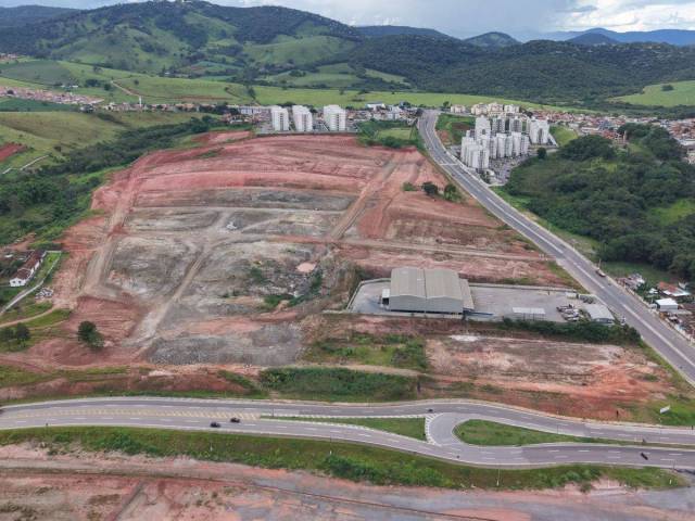 #3296 - Área para Venda em Pouso Alegre - MG - 3