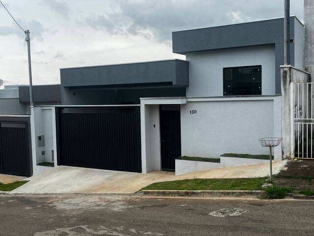 #3328 - Casa para Venda em Pouso Alegre - MG - 1