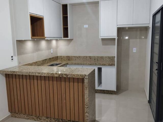 Venda em Jardim Aureliano - Pouso Alegre