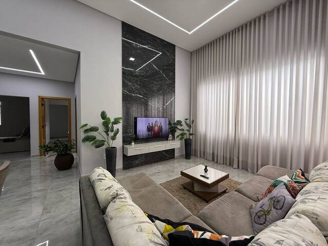 #3385 - Casa para Venda em Pouso Alegre - MG