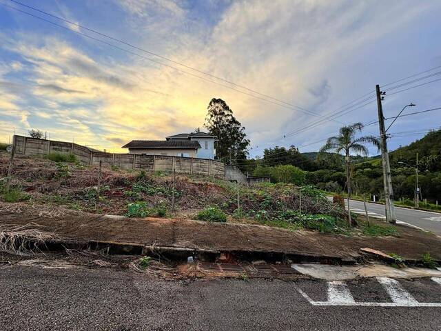 Venda em Buritis - Pouso Alegre